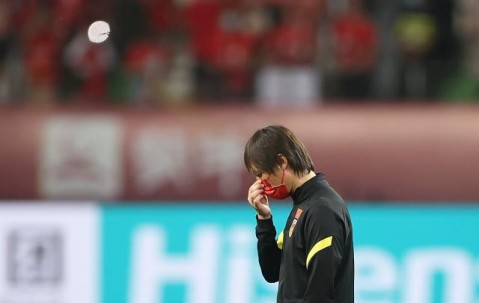 南宫官方网站-晴天霹雳？国足世预赛易地 多重困难来袭能否化险？