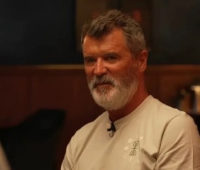 基恩晒曼联时期合同：同时签了多份合同，2000年基础周薪2万镑