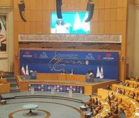 南宫体育入口-伊朗经济学者当选足协主席 前球星卡里米九票落选